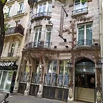 Hotel Elysees Ceramic