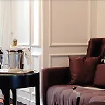 Hotel Elysees Ceramic