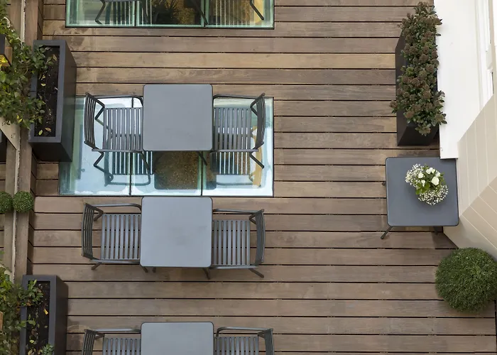 Hotel Elysées Ceramic París