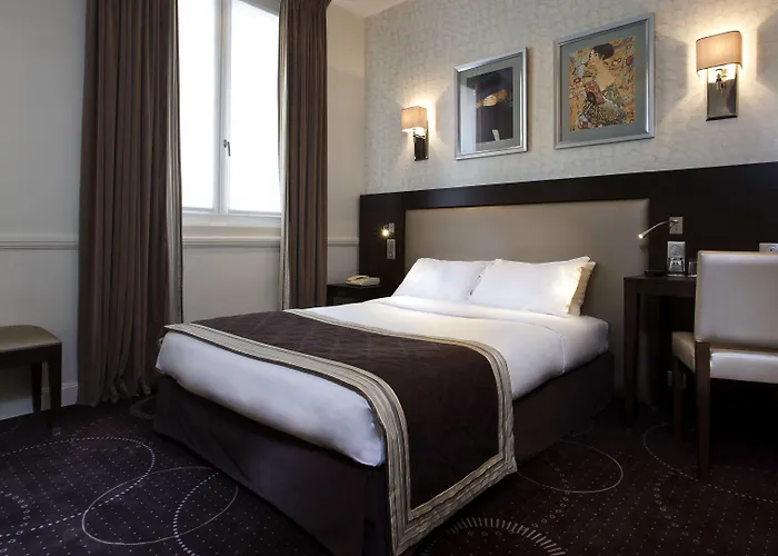 Hotel Elysees Ceramic 3*